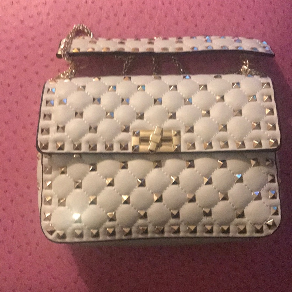 Great Handbag never used